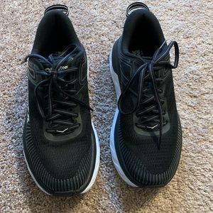 Hoka One One Bondi 7 size 7.5 wide NWOT